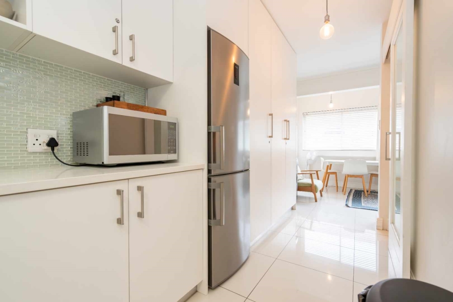 To Let 1 Bedroom Property for Rent in Three Anchor Bay Western Cape